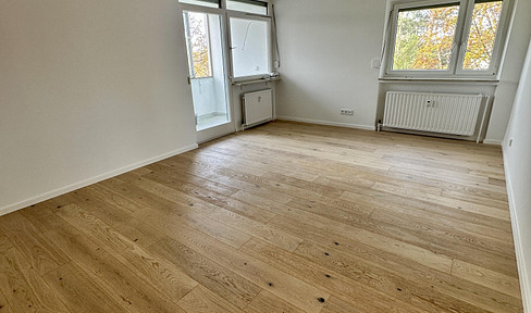 First occupancy after high-quality renovation - 3-room apartment in Germering