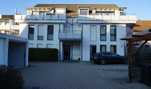 Hochwertige 2,5-Zimmer-Maisonette-Wohnung mit Balkon und EBK in Nufringen