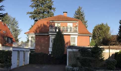 Helle schöne 2-Zimmer-Wohnung mit SW-Balkon und Blick ins Grüne in Kirchrode