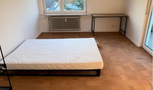 Furnished shared room with large balcony: : First occupancy after renovation with great public transport connection!