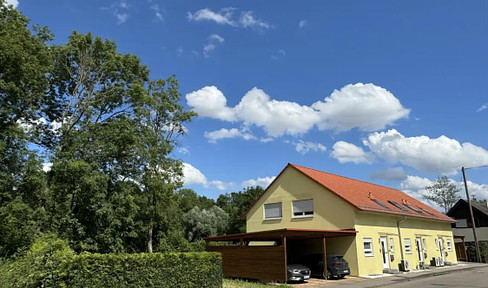 Moderne 5-Zimmer Familienwohnung (Energieeffizienzklasse A+) mit Carport und Garten