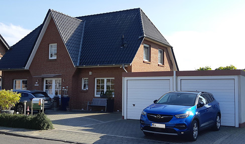 Detached single-family house in Jüchen-Hochneukirch on the edge of a field