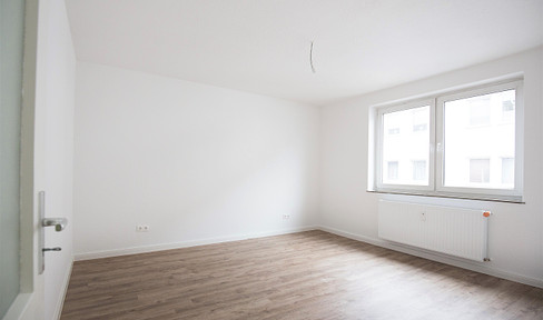 CAPITAL INVESTMENT - 2-room in a popular location at the Geestemünde weekly market