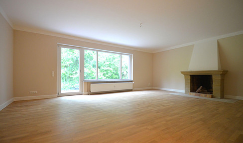 Exceptional 3.5 room first floor apartment, quiet, bright, with fireplace, from 01.12.2024