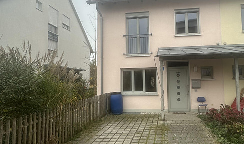 Beautiful terraced house in a quiet residential area in Petershausen