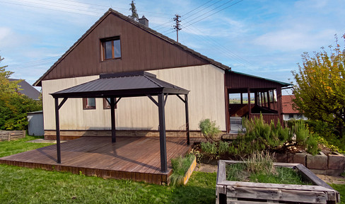 Großzügiges Einfamilienhaus mit Fernblick, Pavillon & großem Garten – provisionsfrei in Flochberg