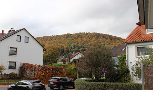 72 m² Wohnung mit Balkon, Einbauküche, Stellplatz und Garage