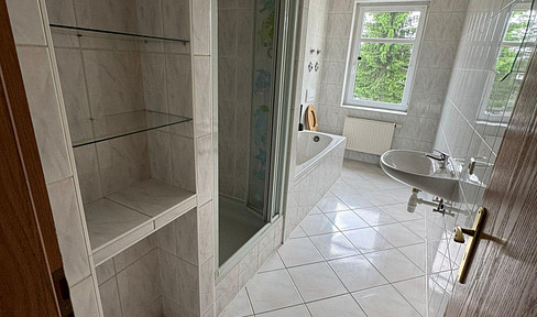 3 room apartment with parking space, garden, laundry room etc.