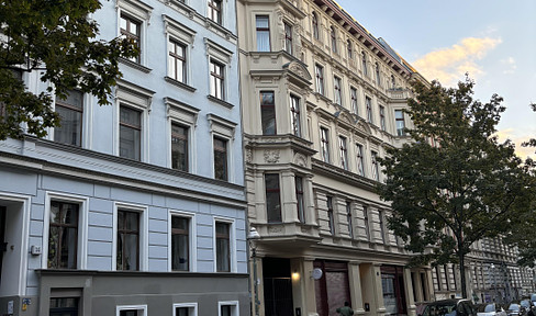 Vacant apartment in Kreuzberg without commission