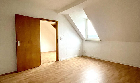 Charming top floor apartment in Elberfeld