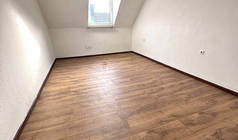 Charming top floor apartment in Elberfeld