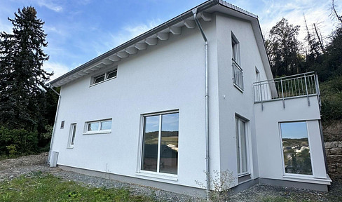 FROM PRIVATE: New build on a slope with A+ energy efficiency & free expansion - VISIT 360° VIRTUALLY NOW