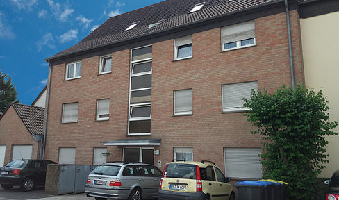 Beautiful 3-room apartment in Paderborn Schloß Neuhaus, quiet location, ground floor, li