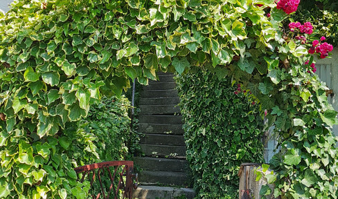 Rarity: Farmhouse in the countryside, near Stuttgart, Neuhausen Filder