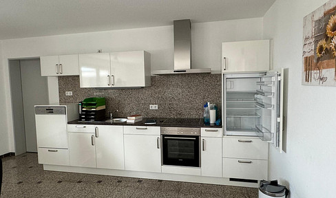 Central 2-room apartment with EBK in Petersberg