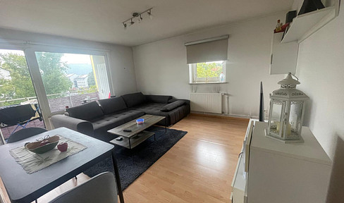 Von Privat: 3-Zimmer-Wohnung mit Balkon nahe Niederrad Bahnhof zu verkaufen