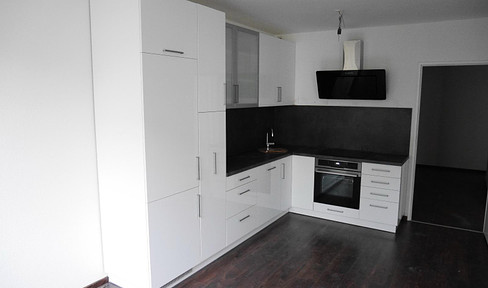 Attractive 4-room apartment in Cologne Niehl