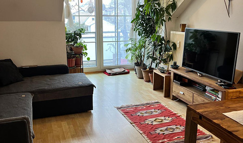 Möblierte und ruhige 2,5 Zimmer Wohnung mit schönem Blick