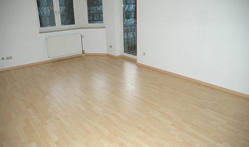 2 Zimmer-Wohnung mit Gäste-WC, Balkon und Tiefgaragenplatz