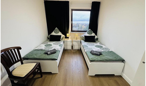 Large apartment for tradespeople – Furnished accommodation for construction workers, suitable for 4 to 11 people – Central company accommodation.