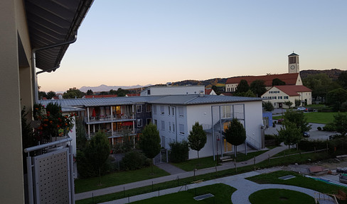 Attraktive, helle 2-Zimmer-Wohnung mit Bergblick und großem Balkon