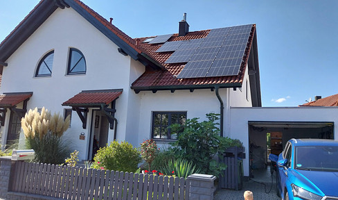 Charming semi-detached house in Ingolstadt-Monikaviertel with conservatory and solar system