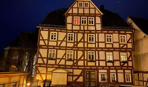 Große, gepflegte Maisonette-Wohnung mit Einbauküche mitten in Marburg