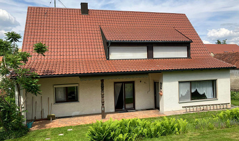 Haus in zentraler ruhiger Lage in Dasing