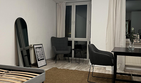 Completely new furnished 1 room apartment - 2 min from the Sbahn - Directly at the HAW Bergedorf