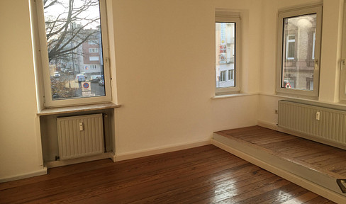 Sunny, quiet 5-room apartment, close to the city center.