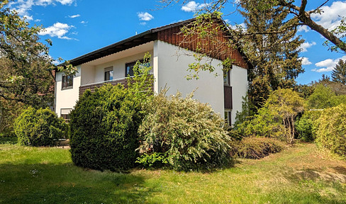 New purchase price: Quietly situated, sunny detached house with large garden / DHH possible