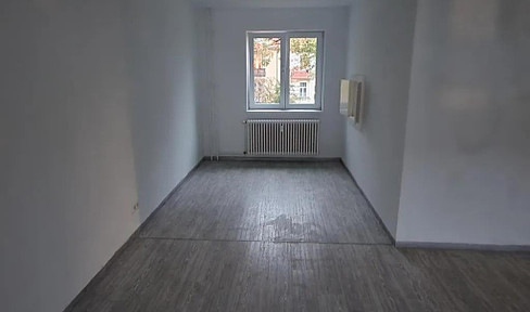 Large 4-room apartment in Spandau with balcony