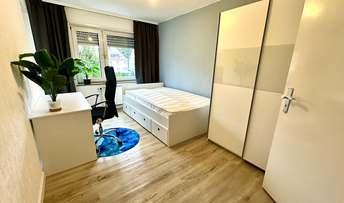 WG-Zimmer mit Balkon, Stuttgart Bad Cannstatt, neu möbliert+ renoviert