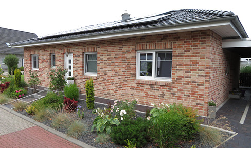 Neuwertiger Bungalow; keine Maklergebühren; geringe Nebenkosten