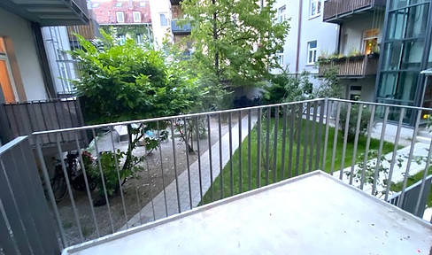 Obergiesing! Innenhoflage! 3 Zimmer WHG mit Wohnküche! Balkon! Komplett saniert!