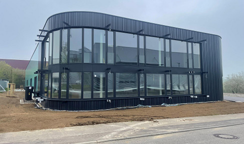 Office 200m² and production area 640m² in modern architectural new building