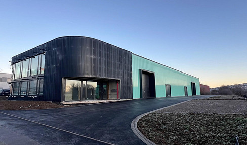 Office 200m² and production area 640m² in modern architectural new building