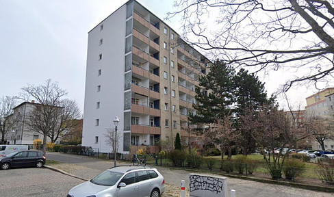 Modernes, Erstbezug-Studio mit Stil und Komfort