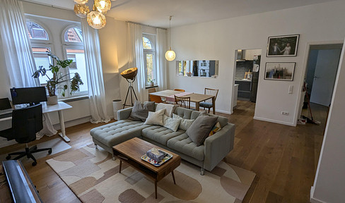 Beautiful apartment in an old building with upscale interior design - perfect for owner-occupiers