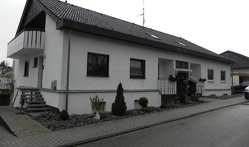 Spacious 2-room apartment with wonderful balcony and garage