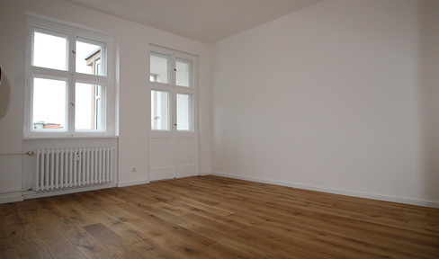 Beautiful, bright apartment in Berlin Friedenau