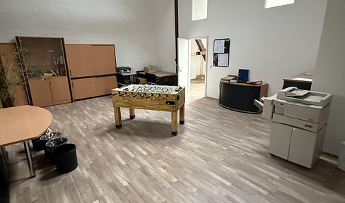 Helles Büro/Praxis  1. OG.