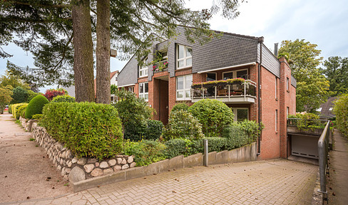 Light-flooded home with garden access from every room in a quiet location