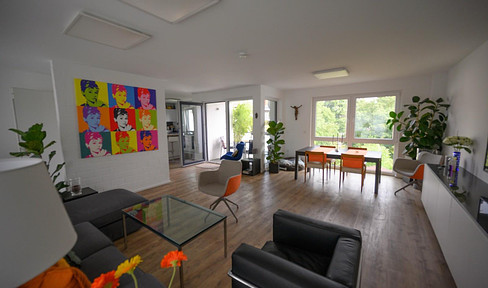 Modern, generously proportioned, light-flooded apartment in the south of Essen