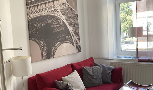 Parisian chic in Bielefeld: your stylish retreat awaits!