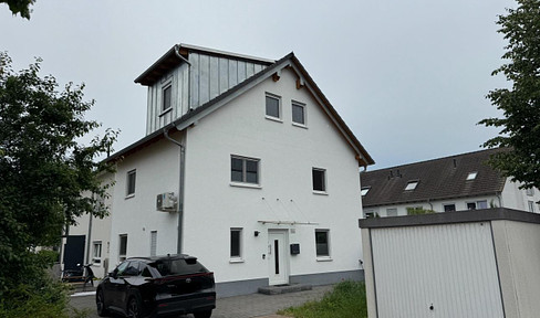 Modern terraced house in the Neuhofen development area