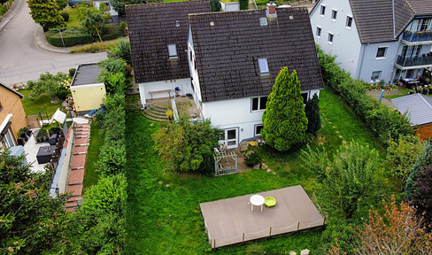 Haus mit 3 Ferienwohnungen und 1000m2 Grundstück - Courtagefrei