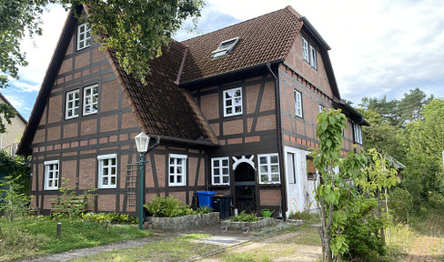 3 Zimmerwohnung, Terrasse, grosser Wintergarten mit Zimmer