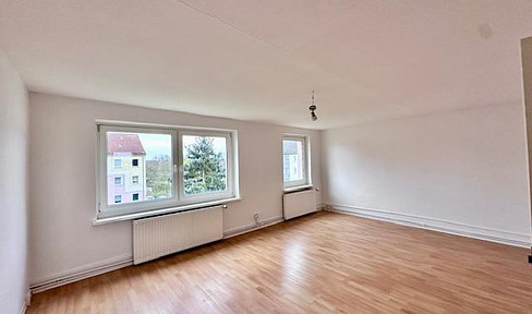 Own use possible/ capital investment: Central, bright, rented 4-room apartment in Köpenick, good layout