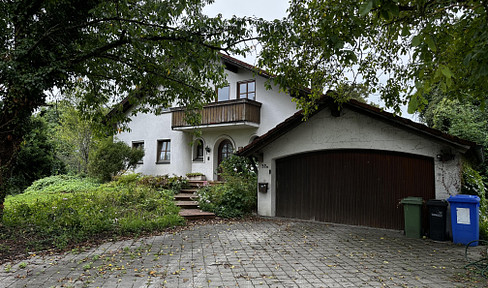 Detached single-family house on a large plot in the south of Ingolstadt